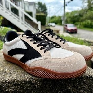 Heritage x Maden World Series 1959 Sneakers – Size 10 (US) – Retro Gum Sole